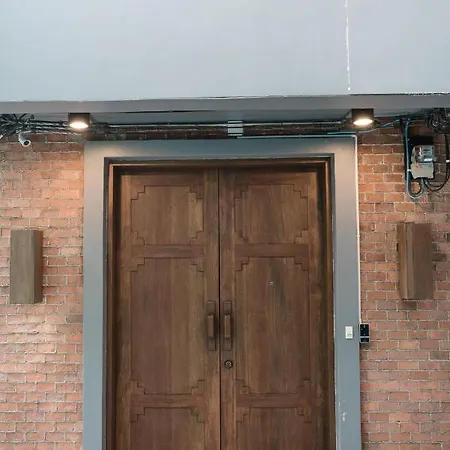Cozyhouse Near Mrt Queensirikit Convention Center Bangkok Exterior photo